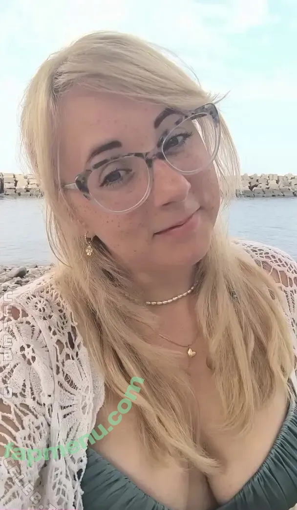 ToxicLadyMary nude photo #0082 (ToxicLadyMary)