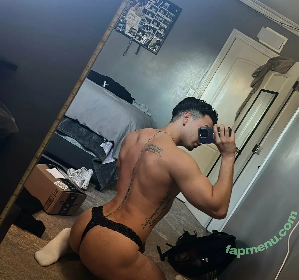 toxicpapiii nude photo #0001 (toxic_papiii)