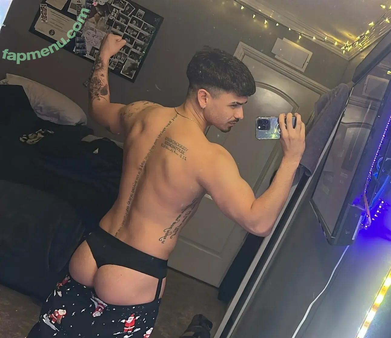 toxicpapiii nude photo #0002 (toxic_papiii)