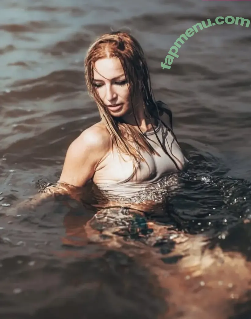 Toxictokio nude photo #0050 (_chastiefol__)