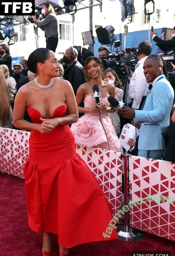traceeellisross nude photo #0022 (traceeellisross)