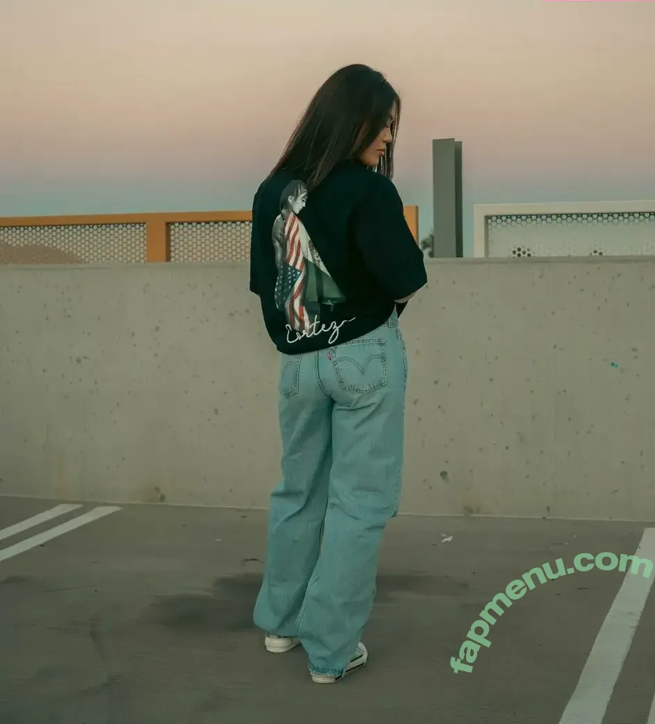 Tracy Cortez nude photo #0184 (cortez3317 / cortezmma)