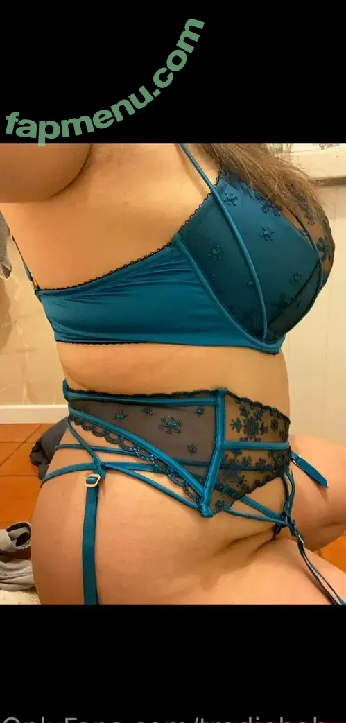 tradiebaby_xx nude photo #0005 (tradiebaby_xx)