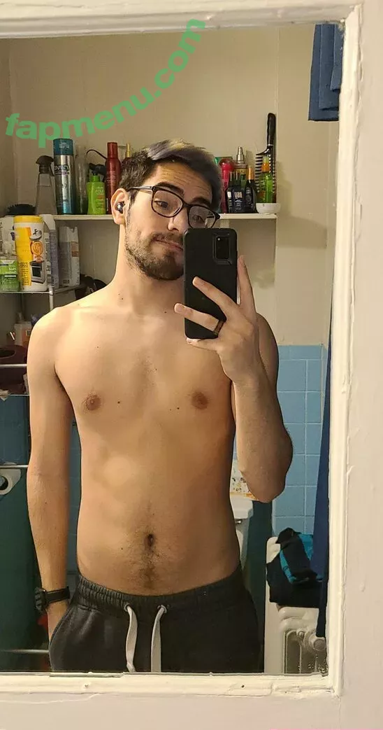 tragicgaynerd nude photo #0003 (tragicgaynerd)