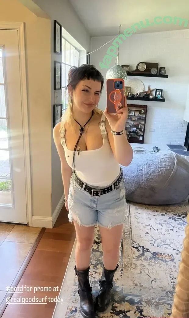 trailblazerej nude photo #0013 (Emma Jean)