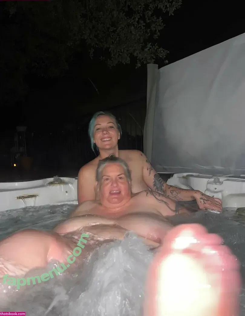 trailertrashtammy nude photo #0016 (trailertrashtammyy)