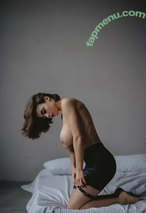  nude photo #0001