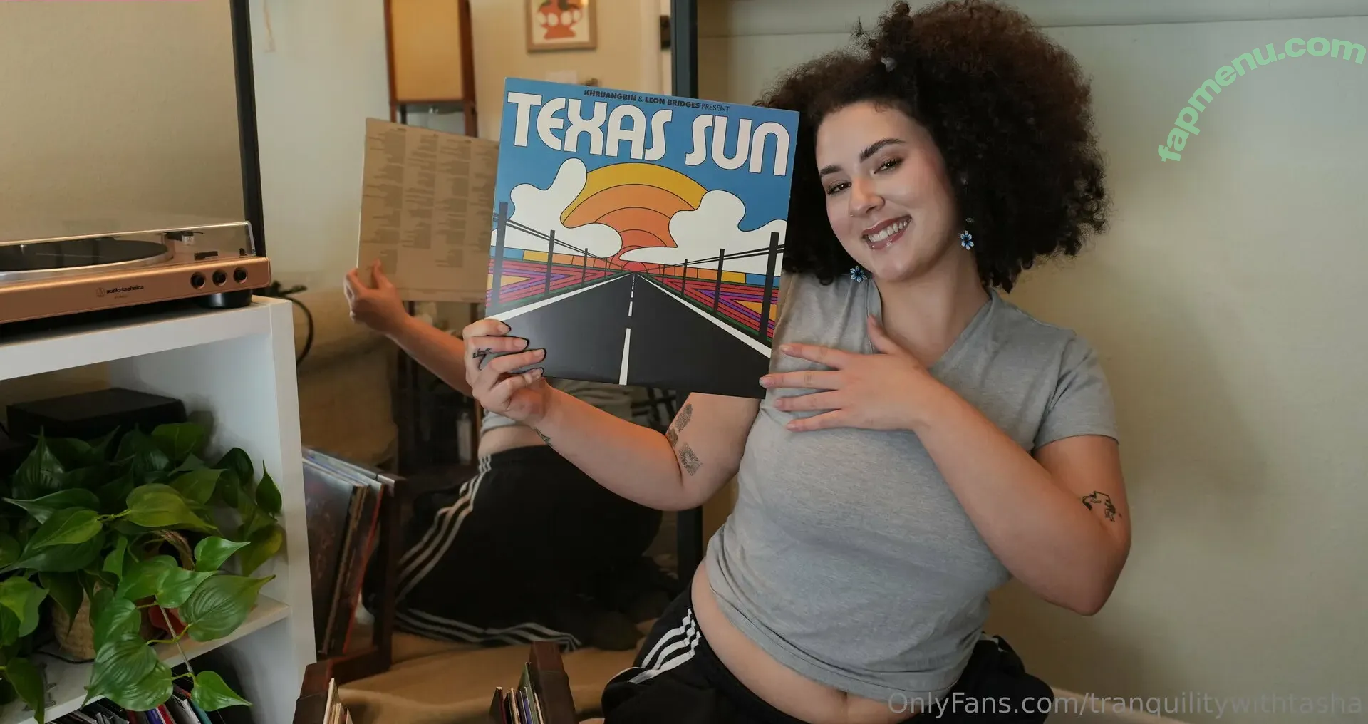 tranquilitywithtasha nude photo #0122 (tashaschalk)