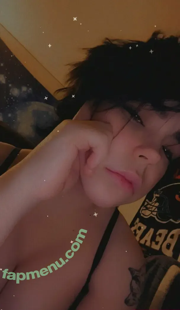 trans.mutt nude photo #0025 (shark.mutt)