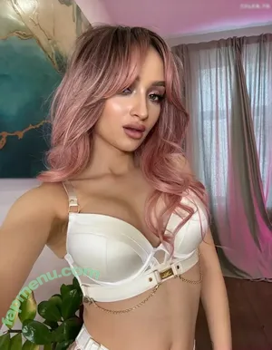 transgirlkira / tinybrunettekira nude photo #0029
