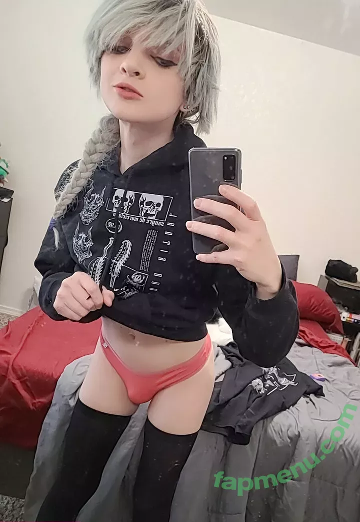 Trappy-chan nude photo #0011 (trappychan / trappychan_)