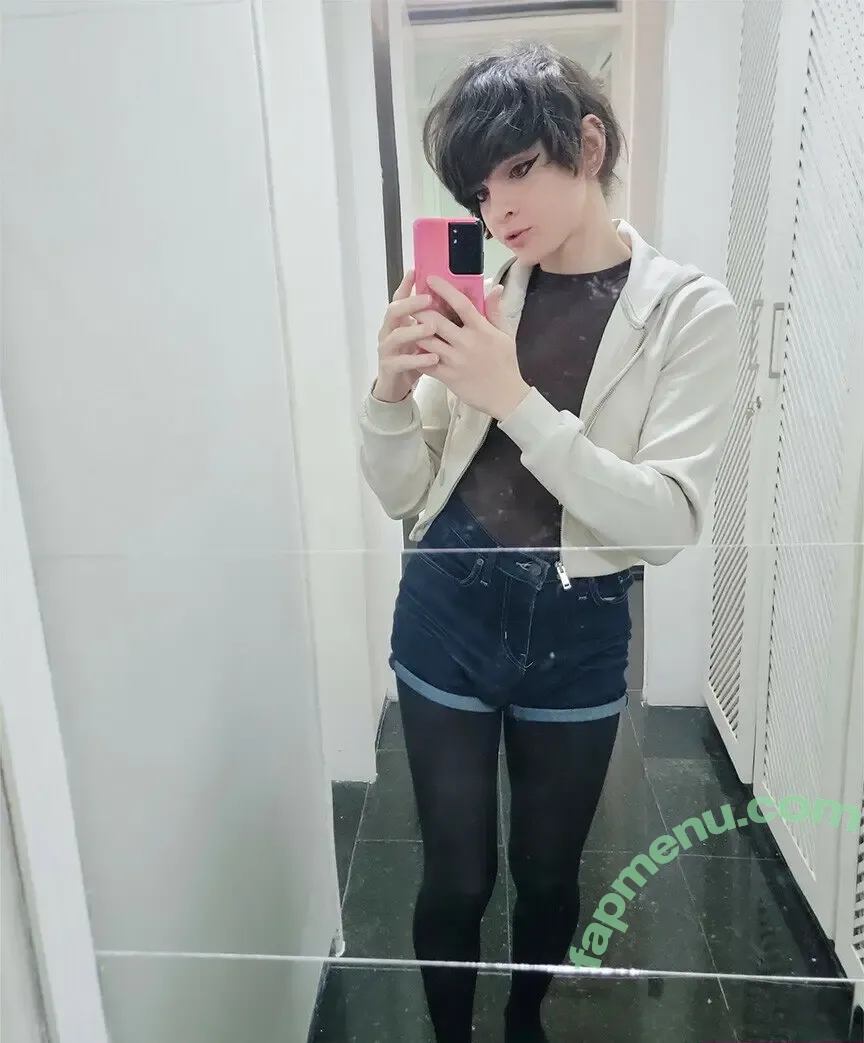 trappychan_ nude photo #0051 (trappychan)