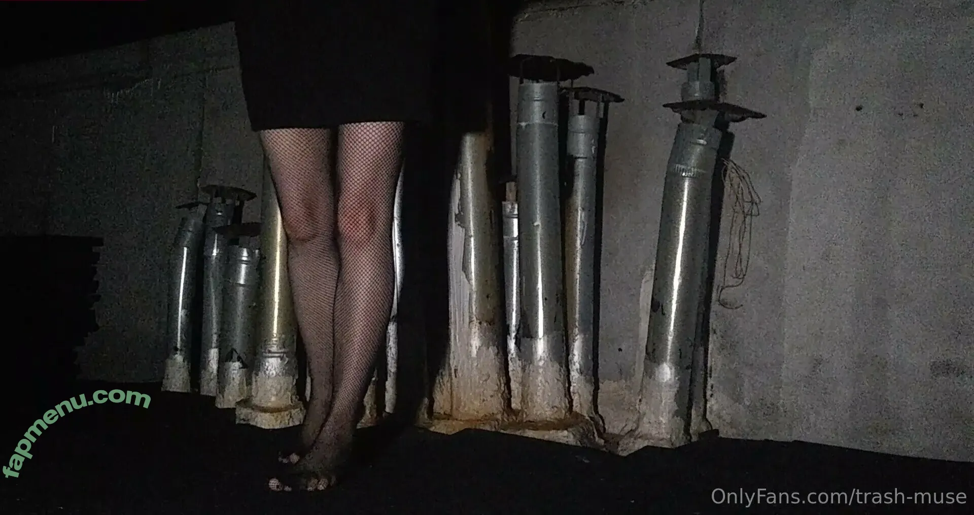 trash-muse nude photo #0009 (trash_muse)