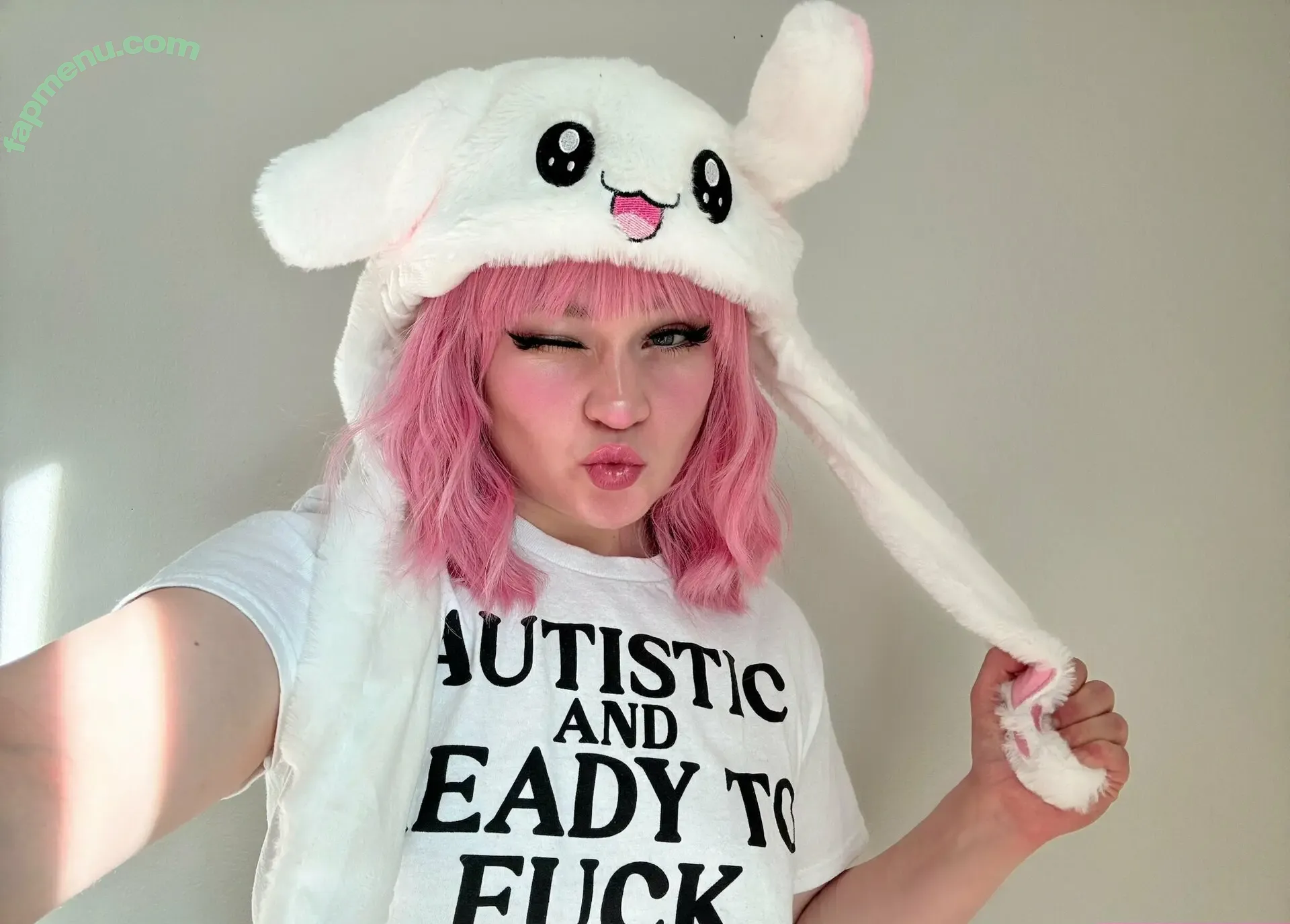 trashchick69 nude photo #0027 (trashchick69)