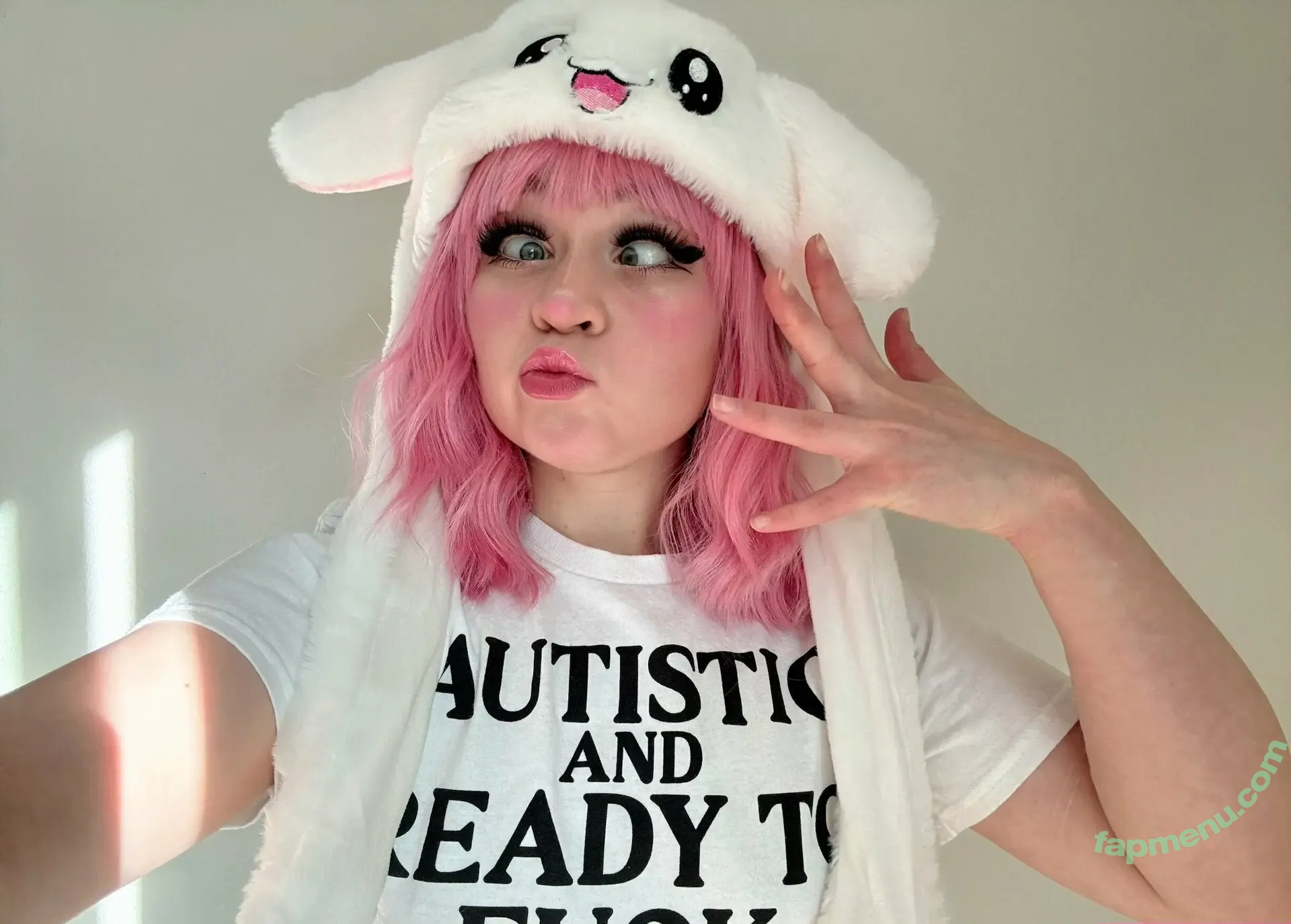 trashchick69 nude photo #0028 (trashchick69)