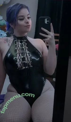 Traumaberry nude photo #0002