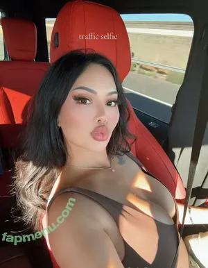 travee / ridetravee nude photo #0001