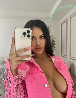 travee / ridetravee nude photo #0002