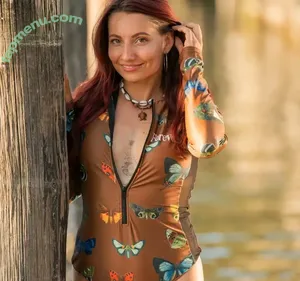 Traveling.forestfairy / misialovegood nude photo #0021