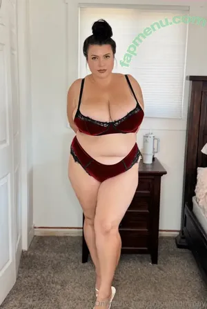 Traveling Hoppy / travelinghoppy / travelinghoppytina nude photo #0136