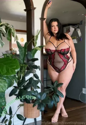 Traveling Hoppy / travelinghoppy / travelinghoppytina nude photo #0142