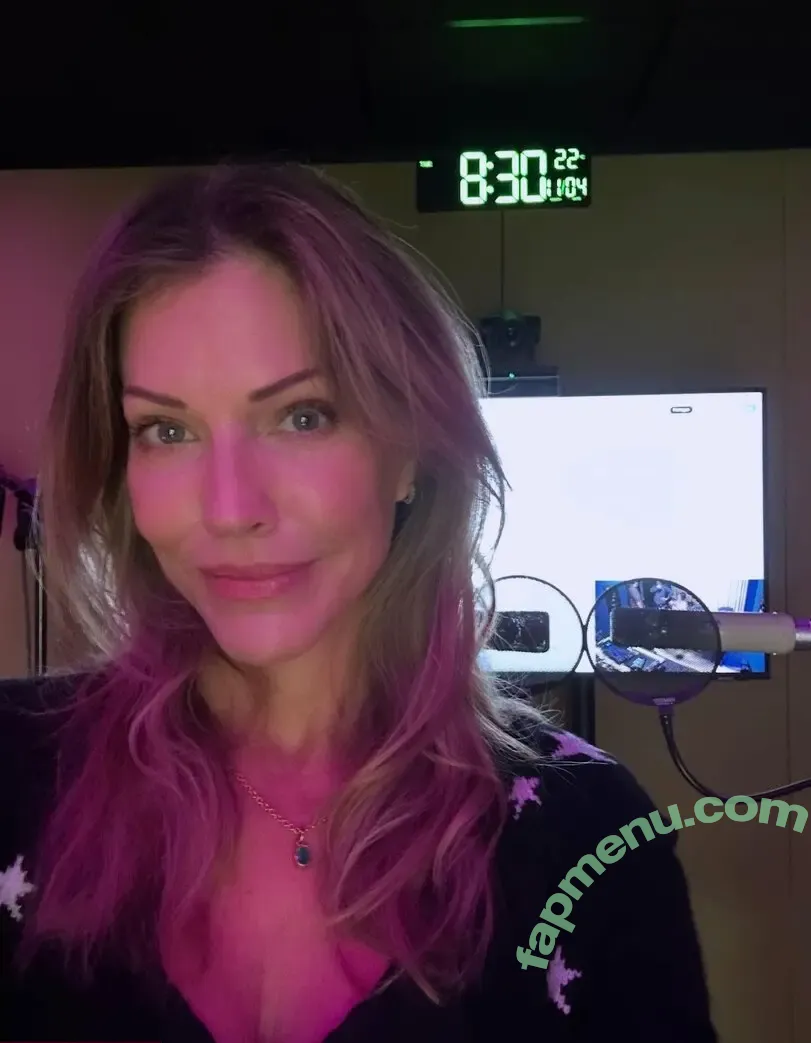 Tricia Helfer nude photo #0405 (Cylon / officialtriciahelfer)