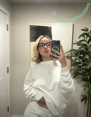  nude photo #0001