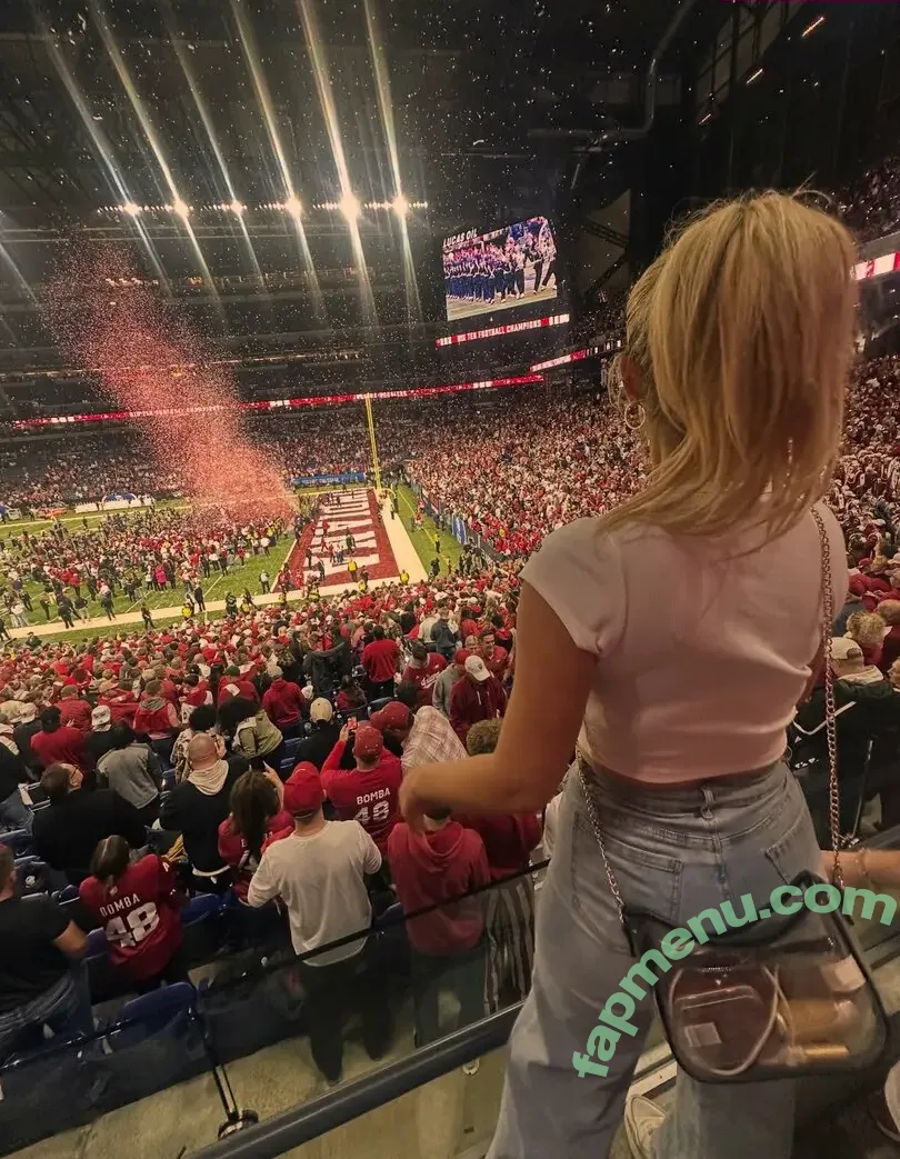 Tricia Whitaker nude photo #0070 (triciawhitaker)