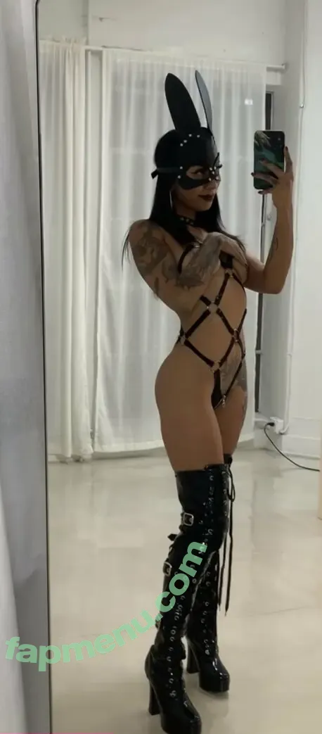 Trillcakes nude photo #0008 (Xina)