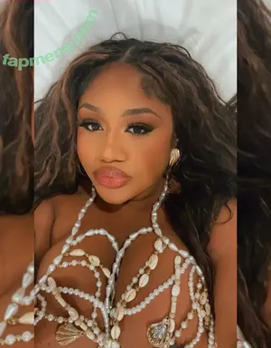 _Trillscott / thequeenzai nude photo #0014