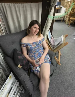 Trimalchio87 / Bee nude photo #1046