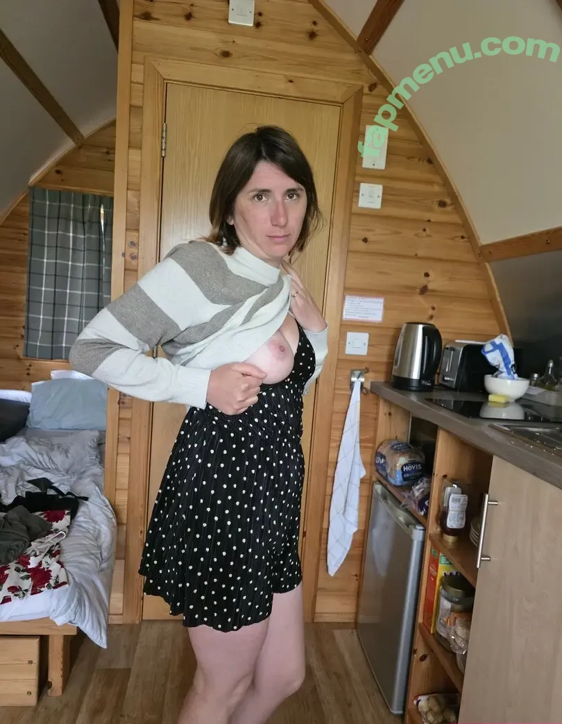 Trimalchio87 nude photo #1178 (Bee)