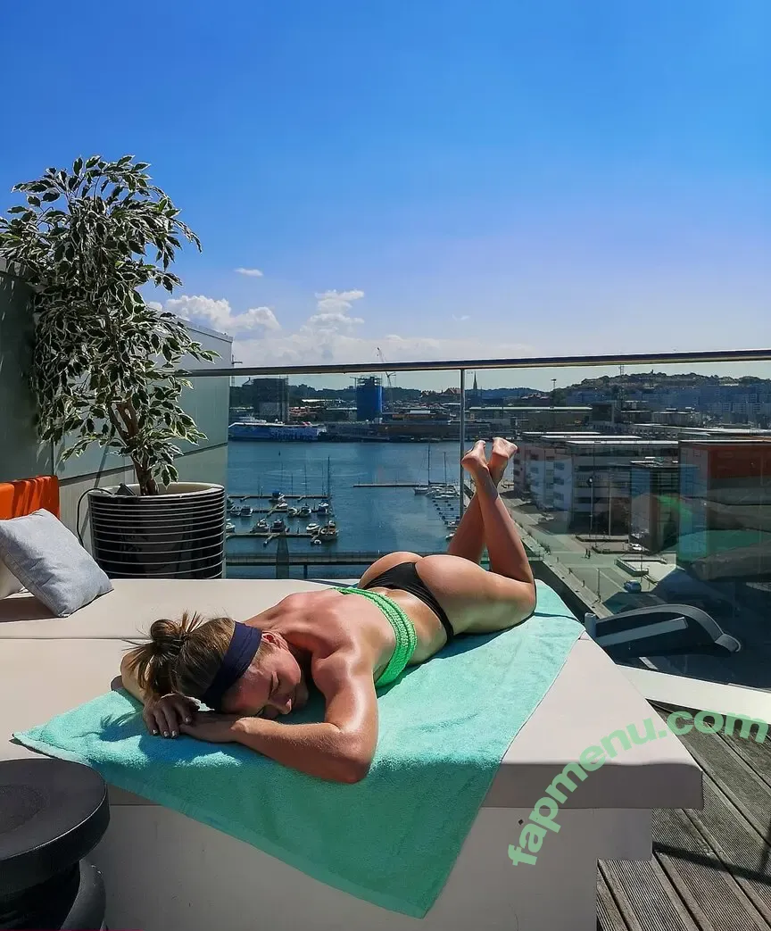 Trine K nude photo #0011 (trinekleiveland)