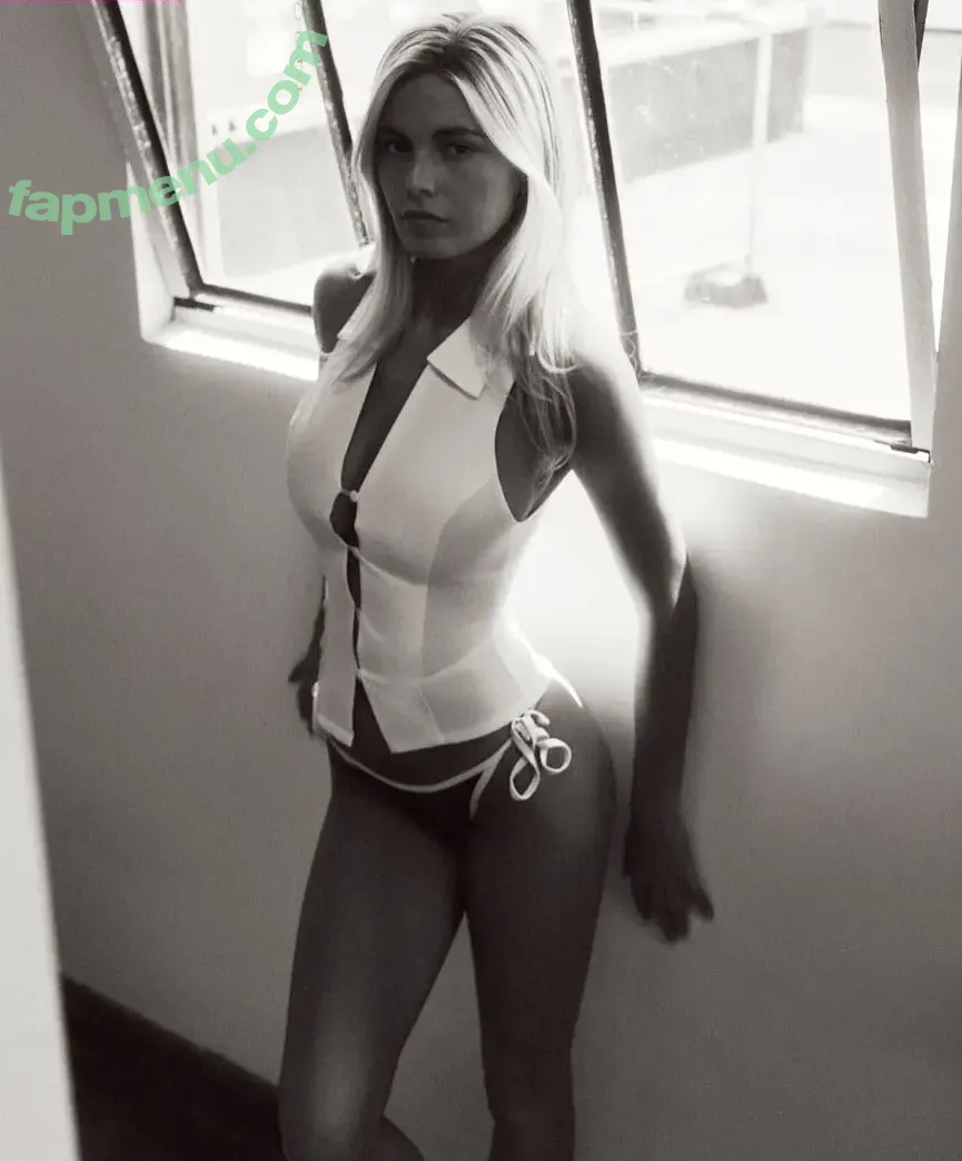Trinity Covington nude photo #0116 (claratrinity / covingtontrinity)