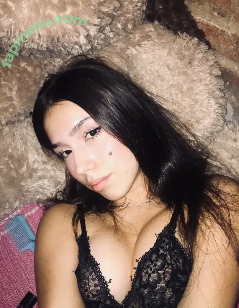 trinivc nude photo #0003 (trifit_04)
