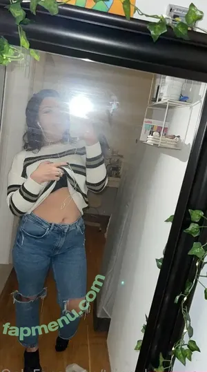 trippyhippyxoxo7 / trippyhippo7 nude photo #0001