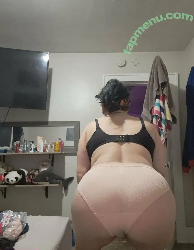 trippykoala425 nude photo #0016 (trippykoala425)