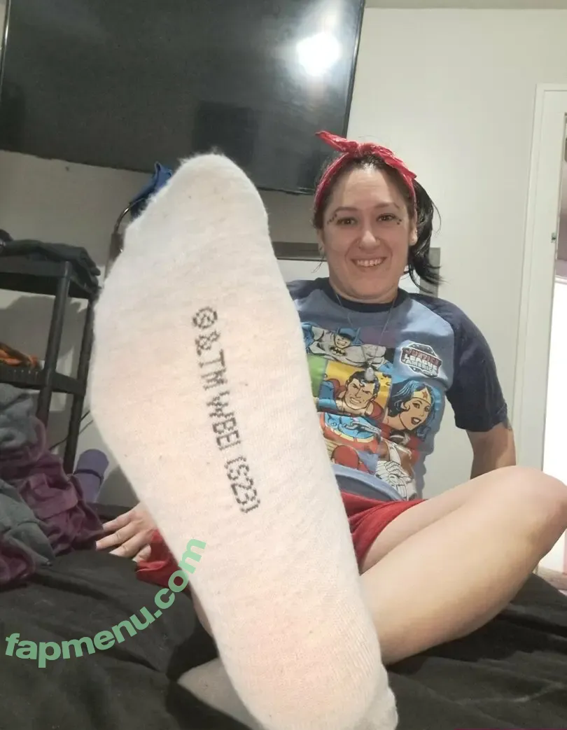 trippykoala425 nude photo #0114 (trippykoala425)