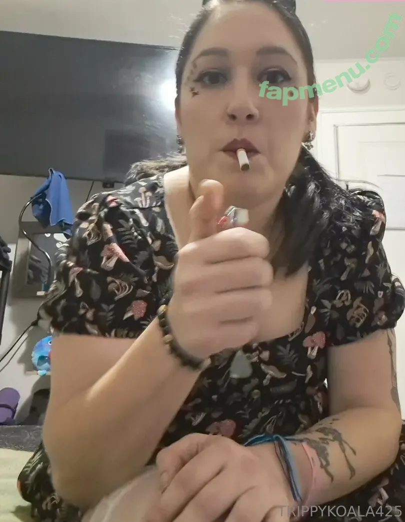 trippykoala425 nude photo #0131 (trippykoala425)