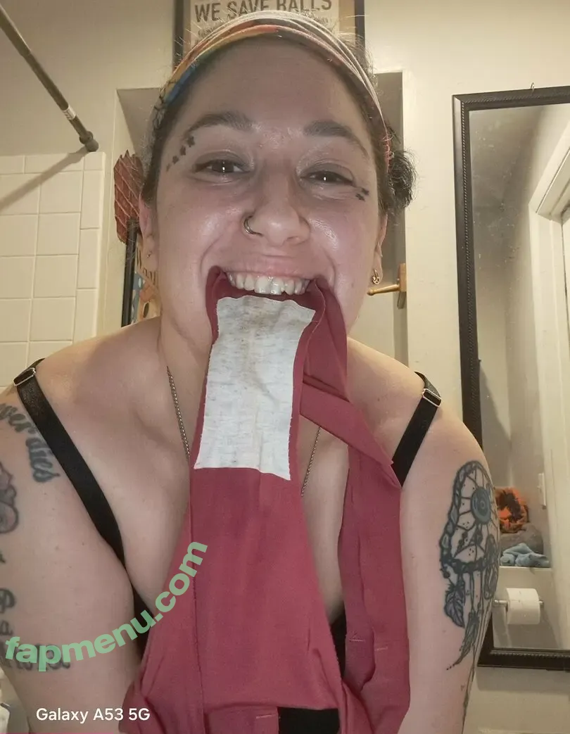 trippykoala425 nude photo #0139 (trippykoala425)