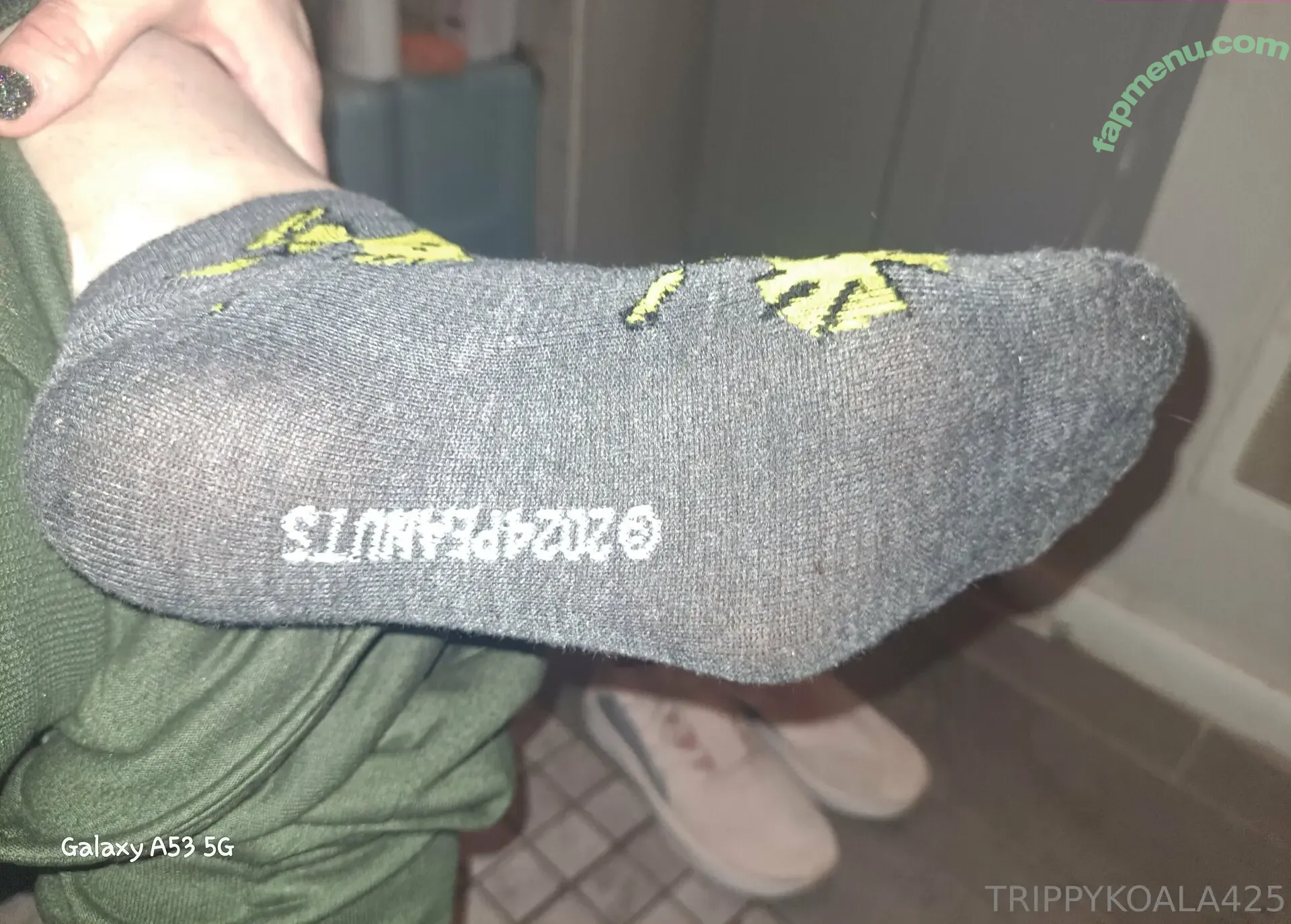 trippykoala425 nude photo #0214 (trippykoala425)