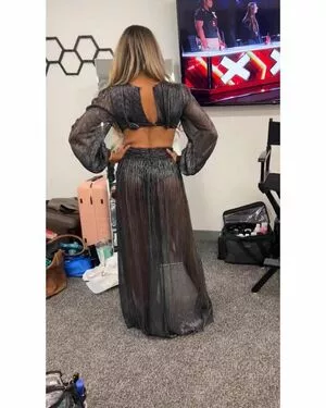 Trish Stratus / trishstratuscom nude photo #0690