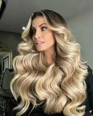 Trish Stratus / trishstratuscom nude photo #0713