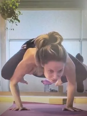 Trish Stratus / trishstratuscom nude photo #0734