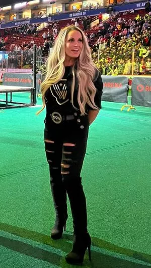 Trish Stratus / trishstratuscom nude photo #0759