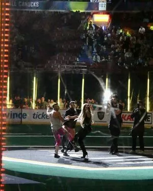 Trish Stratus / trishstratuscom nude photo #0769