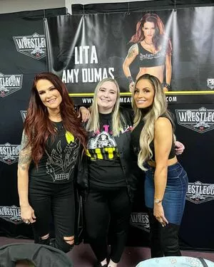 Trish Stratus / trishstratuscom nude photo #0839