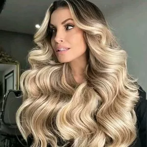 Trish Stratus / trishstratuscom nude photo #0908