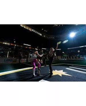 Trish Stratus / trishstratuscom nude photo #0913