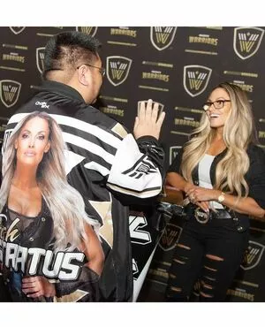 Trish Stratus / trishstratuscom nude photo #0916